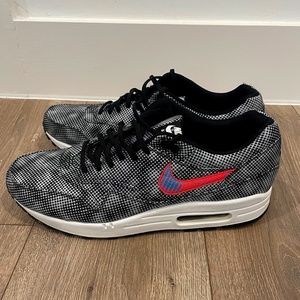 Nike Air Max 1 FB Hypervenom
